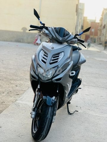 Yamaha aerox - 4