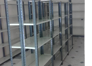 les étager de stocke 