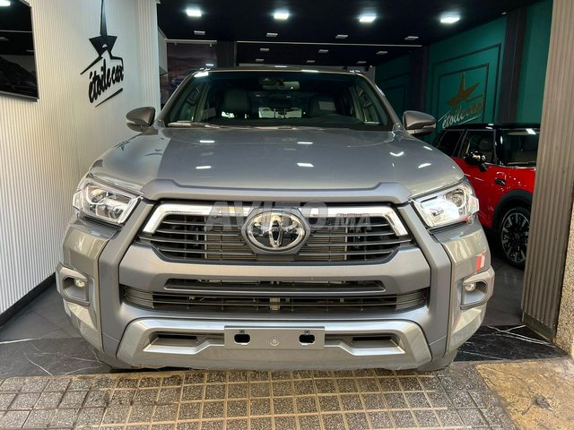 Voiture Toyota Hilux 2022 à Casablanca Diesel - 9 chevaux