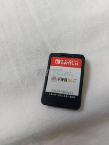 NINTENDO SWITCH FIFA 18 MICRO SD 64GB - 4
