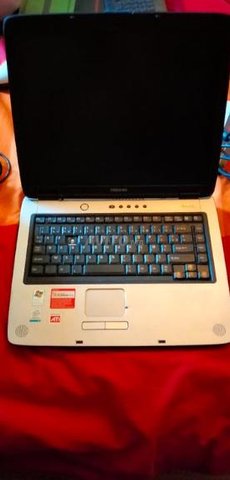 PC portable Toshiba - 1