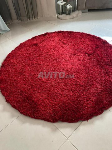 tapis rond rouge - 1