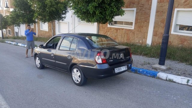 Voiture Renault Clio 2006 à Tanger  Diesel  - 6 chevaux