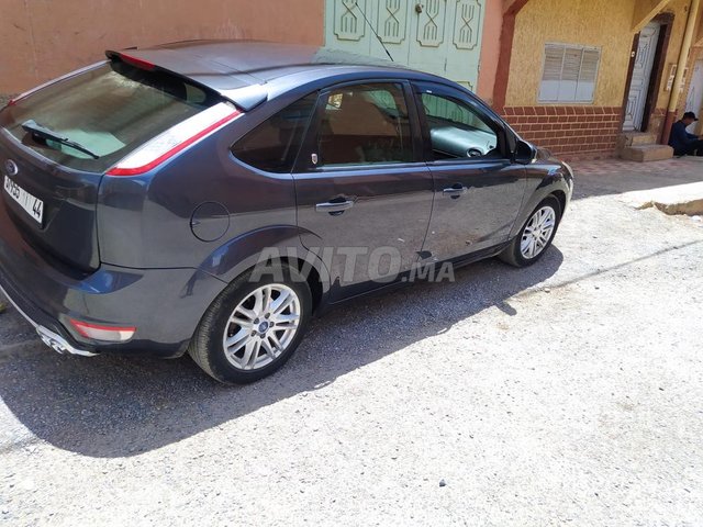 Voiture Ford Focus 2010 à Er-Rich Diesel - 7 chevaux