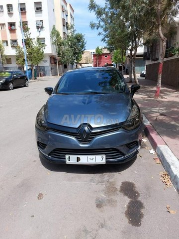 Voiture Renault Clio 2018 à Casablanca Essence - 7 chevaux
