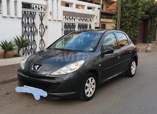 Voiture Peugeot 206+ 2011 à Casablanca  Essence  - 6 chevaux