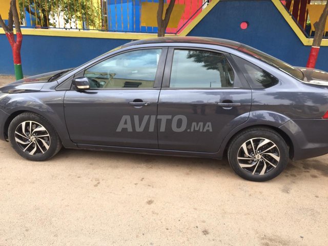 Voiture Ford Focus 2010 à Meknès  Diesel  - 7 chevaux