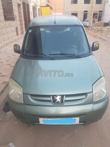 Voiture Peugeot Partner 2008 à Agadir Diesel - 7 chevaux