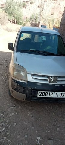 Voiture Peugeot Partner 2003 à Marrakech Diesel - 7 chevaux