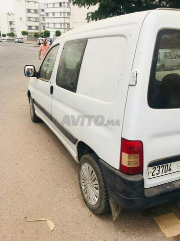 Voiture Peugeot Partner 2002 à Errahma  Diesel