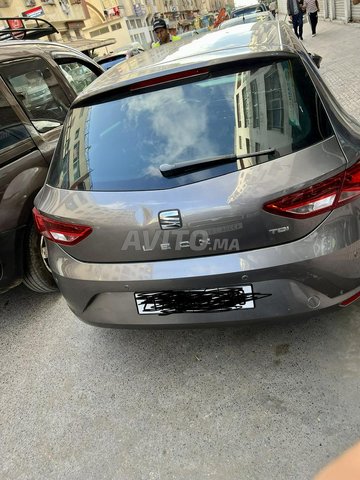 Voiture Seat Leon 2015 à Casablanca Diesel - 6 chevaux