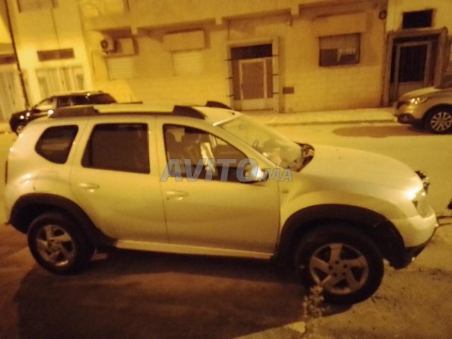 Voiture Dacia Duster 2014 à Salé Diesel - 6 chevaux