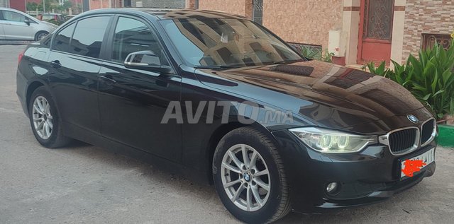 Voiture BMW Serie 3 2014 à Mohammedia Diesel - 8 chevaux