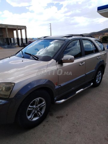 Voiture Kia Sorento 2005 à Khénifra Diesel - 8 chevaux