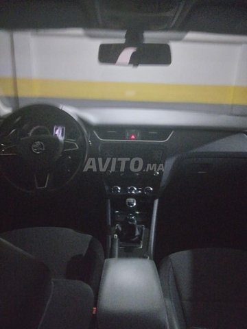Voiture Skoda Octavia 2017 à Casablanca Diesel - 8 chevaux