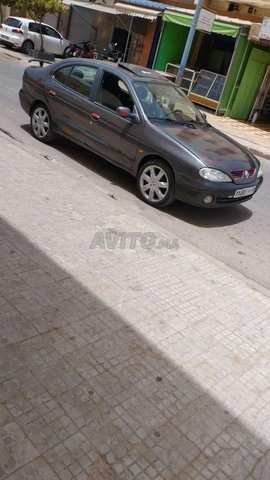 Voiture Renault Megane 1998 à Khouribga Essence - 7 chevaux