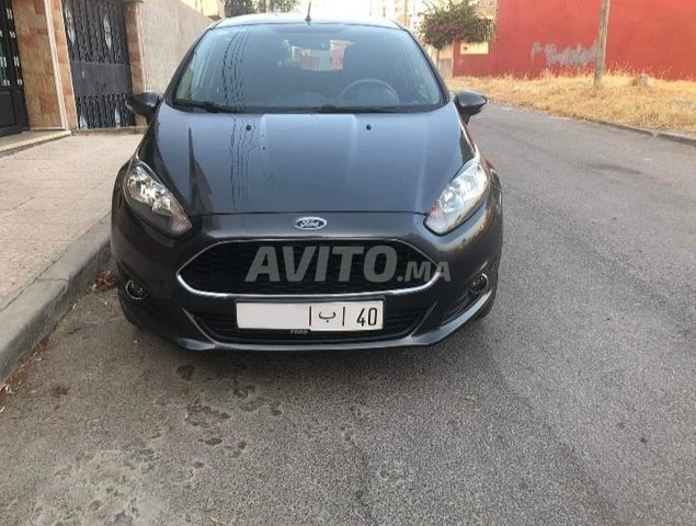 Voiture Ford Fiesta 2017 à Tanger Diesel - 6 chevaux