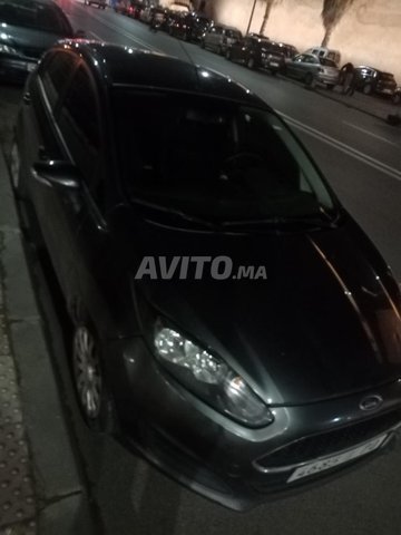 Voiture Ford Fiesta 2016 à Salé Essence - 7 chevaux
