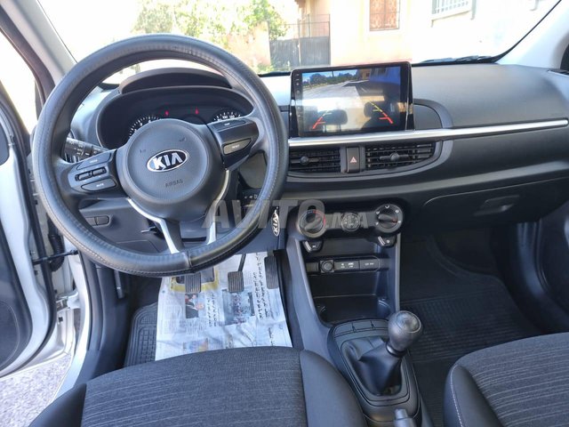 Voiture Kia Picanto 2021 à Béni Mellal Essence - 6 chevaux