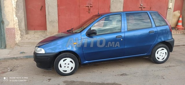 Voiture Fiat Punto 1997 à Khouribga Essence - 7 chevaux