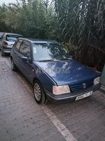 Peugeot 205 occasion Diesel Modèle 1985