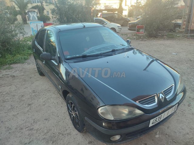 Voiture Renault Megane 2000 à Khouribga Diesel - 7 chevaux