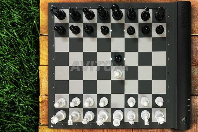 squareoff pro e-chess board  - 1