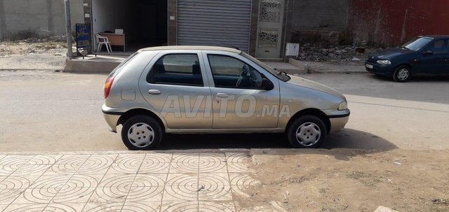 Voiture Fiat Palio 2002 à Casablanca Essence - 6 chevaux