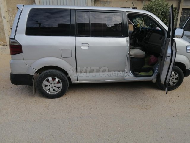 Voiture Suzuki APV 2009 à Laâyoune Essence