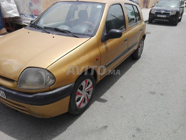 1999 Renault Clio