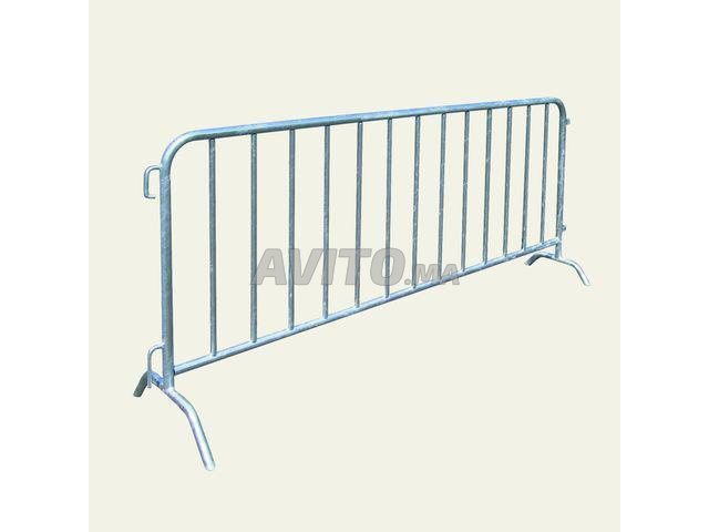 حاجز موقع بناء 2M*1.10 متوفر - 2