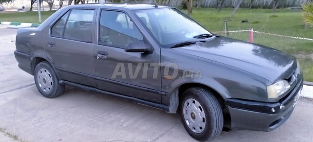 Voiture Renault R19 1998 à Tanger Diesel - 7 chevaux