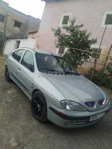 Voiture Renault Megane 2001 à Béni Mellal Diesel - 6 chevaux