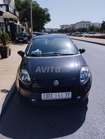 Voiture Fiat Punto 2016 à Salé Diesel - 5 chevaux