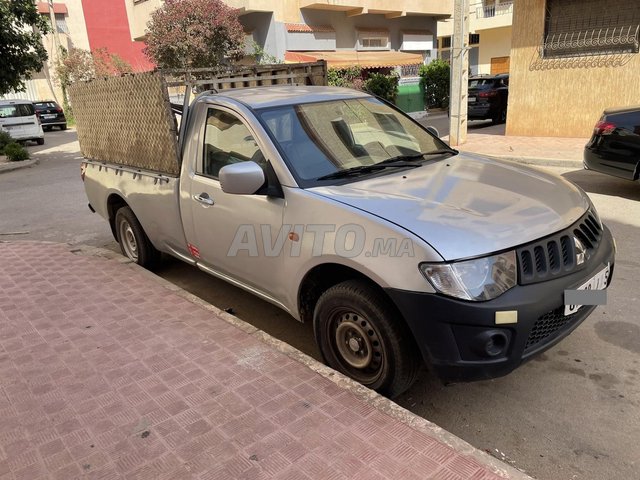 Mitsubishi l200 avito