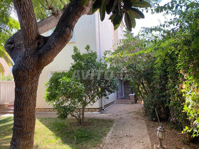 Villa 605m² en Vente à Rabat-Agdal - 1