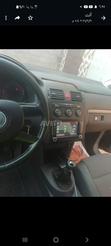 Voiture Volkswagen Touran 2005 à El Kelâa des Sraghna Diesel - 8 chevaux