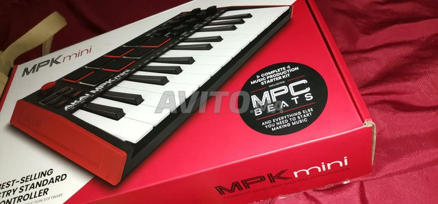 Keyboard AKAI MPK MINI MK3 - 1