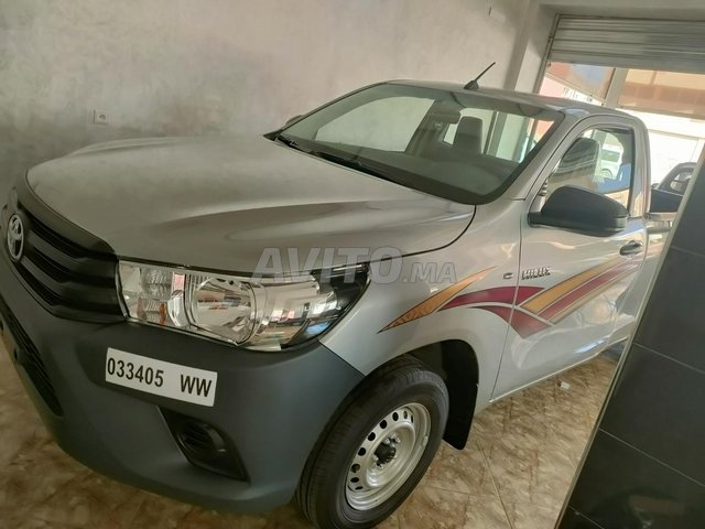 Toyota hilux avito