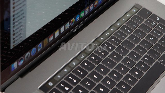 MacBook Pro 15 pouces 2018Touch Bar - 1