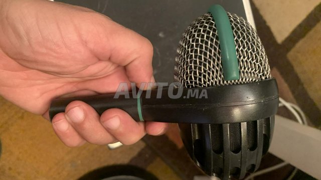 Microphone AKG D112  - 3