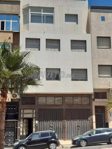 Maison de 120 m² commercial et 3 etage Casablanca