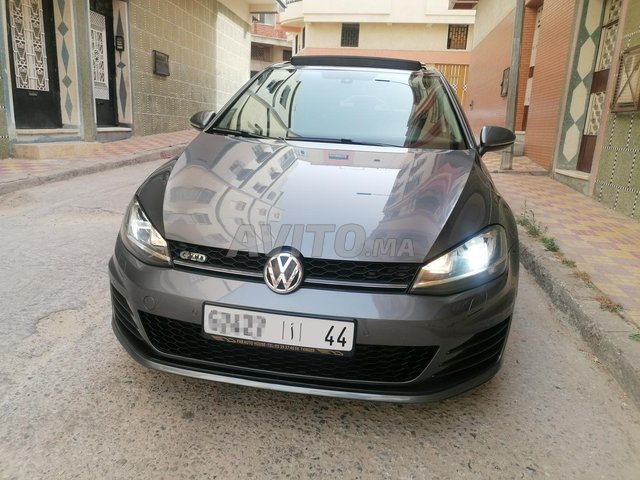 Voiture Volkswagen GOLF 7 2017 à Tanger Diesel - 8 chevaux