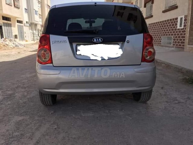 Kia picanto avito