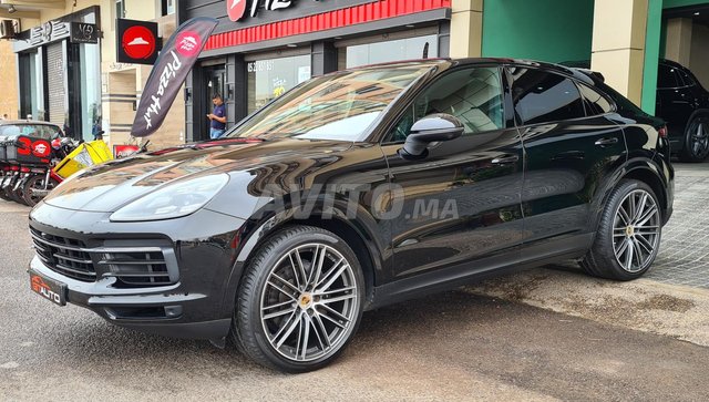 Voiture Porsche Cayenne 2020 à Casablanca Essence - 17 chevaux