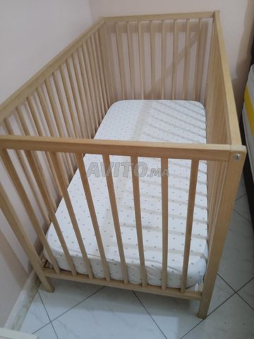 lit bébé avec matelas  - 1