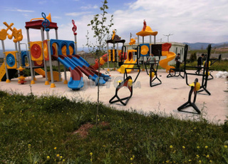 Structures pour aires de jeux