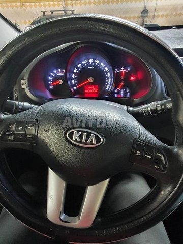 Voiture Kia Sportage 2011 à Oujda Diesel - 8 chevaux