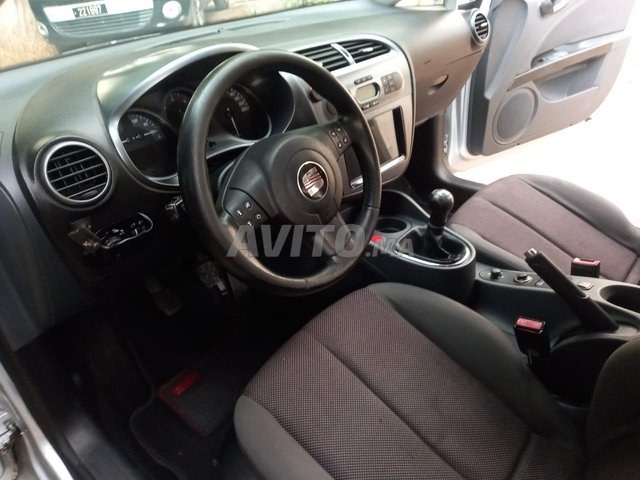 Voiture Seat Leon 2009 à Meknès Diesel - 8 chevaux