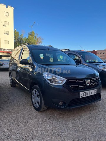 Voiture Dacia Dokker 2018 à Meknès  Diesel  - 6 chevaux